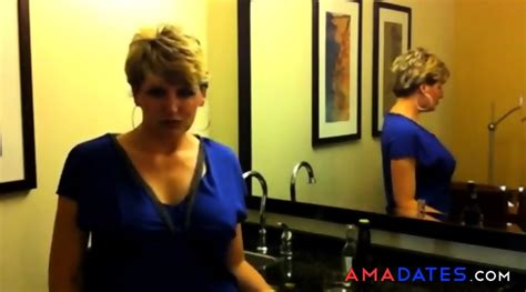 Amateur Girl Cun Hungry