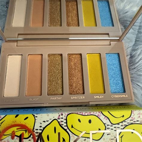 Urban Decay X Smiley Naked Mini Eyeshadow Palette Mucho Happy NEW NIB