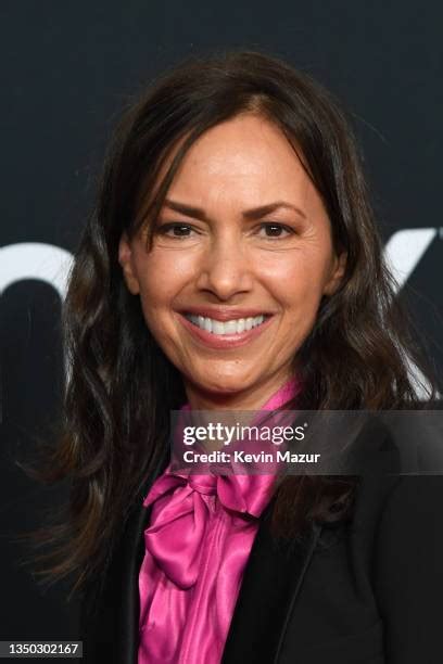 Susanna Hoffs Pictures Photos And Premium High Res Pictures Getty Images