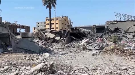 Aftermath of fighting and airstrikes in Gaza City neighbourhood