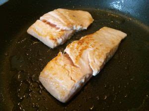 Zalm In Een Romige Zongedroogde Tomatensaus Fijne Recepten Nl