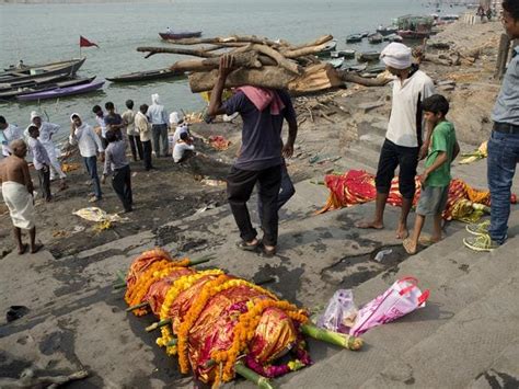 Dark Tourism Inside The Aghori Cannibal Tribe In Varanasi India