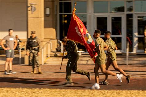 DVIDS - Images - 246th U.S. Marine Corps birthday run [Image 4 of 5]