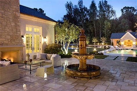 Inside the $20 Million Kim Kardashian House | Class Mac