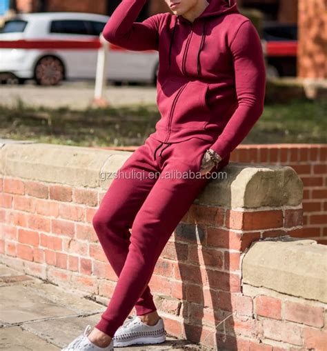 Wholesale Slim Fit Latest Design Tracksuit From China Factory Custom