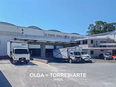 Inmobiliaria Olga De Torrebiarte Y Asociados Complejo De Bodegas En