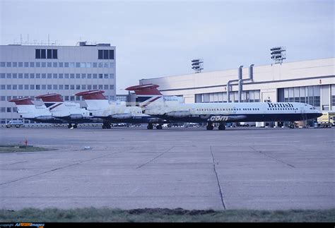 Hawker Siddeley Trident 3B - Large Preview - AirTeamImages.com