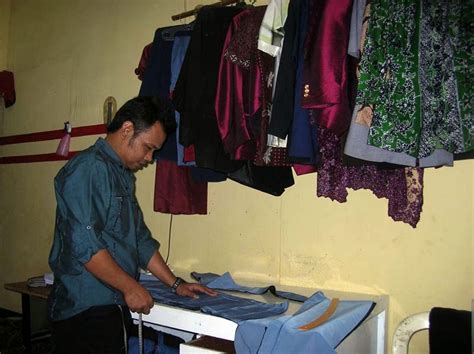 Lux Tailor Surabaya | Penjahit Pakaian Pria - Wanita: Penjahit Pakaian Kerja Pria di Surabaya