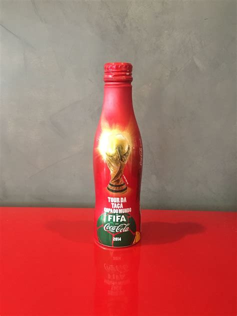 Garrafa de Alumínio Coca Cola Cheia Tour da Taça Copa 2014 Item de