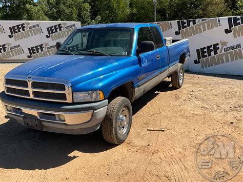 1999 Dodge Ram 2500 Extended Cab 4x4 34 Ton Pickup Vin 1b7kf2360xj530900 Jeff Martin