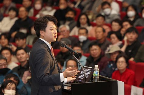 이준석 “국민의힘 내년 총선서 83~87석서울선 냉정하게 4석” 시사저널