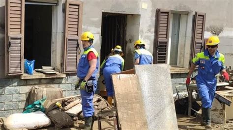 Protezione Civile In Emilia Romagna I Volontari Del Fvg Salvano Due