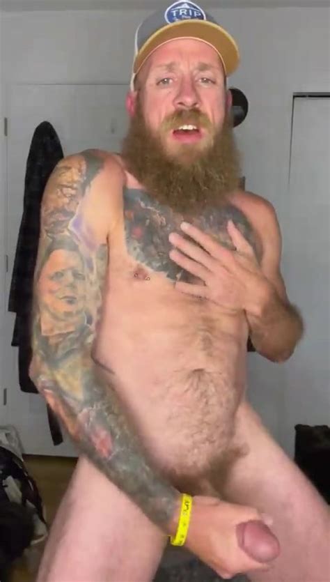 Bearded Bater Strokes Out Hot Load ThisVid