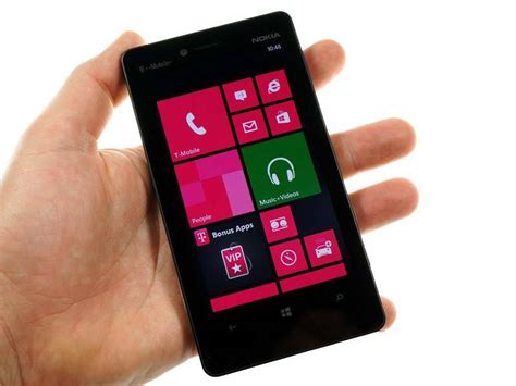 Обзор Nokia Lumia 810