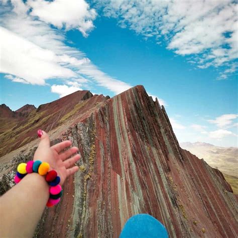 Conoce las tres montañas de colores en Cusco Don Peru Tours