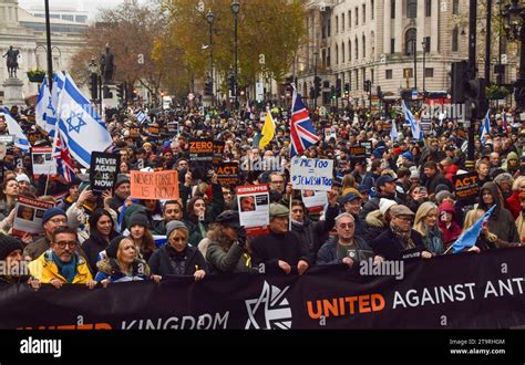 London Gro Britannien November Demonstranten Auf Dem Trafalgar