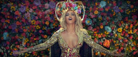 First Look Coldplay Beyonc Mv Hymn For The Weekend