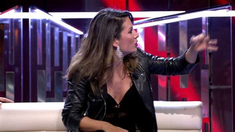 El Divertido Cruce De Pullas De Sandra Barneda Y Nagore Robles Que