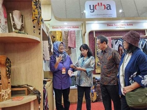 Produk Unggulan DSA Dan UMKM YDBA Meriahkan Inacraft 2024