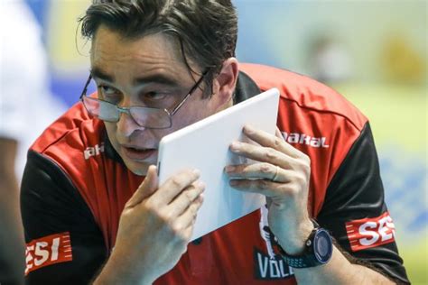 Rubinho renova contrato o Sesi Bauru Web Vôlei