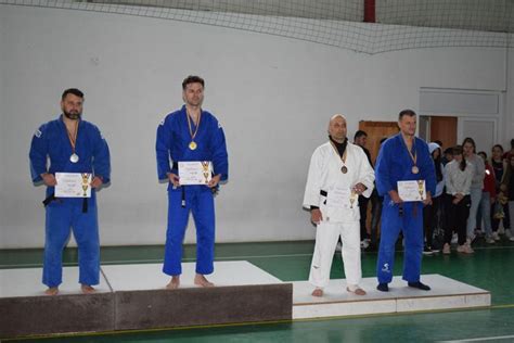 Foto Polițiștii vrânceni judoka Enache Nicolae și Marin Florin pe