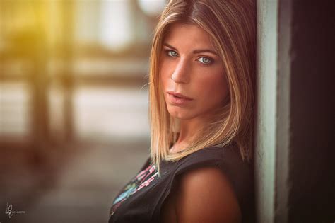 Wallpaper Women Face Blonde Portrait Depth Of Field 2048x1365