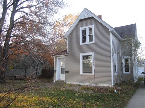 821 E Main St, Mankato, MN 56001 | Trulia