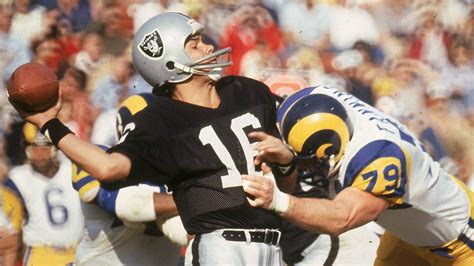 Top 10 Moments In Oakland Raiders History - LAFB Network