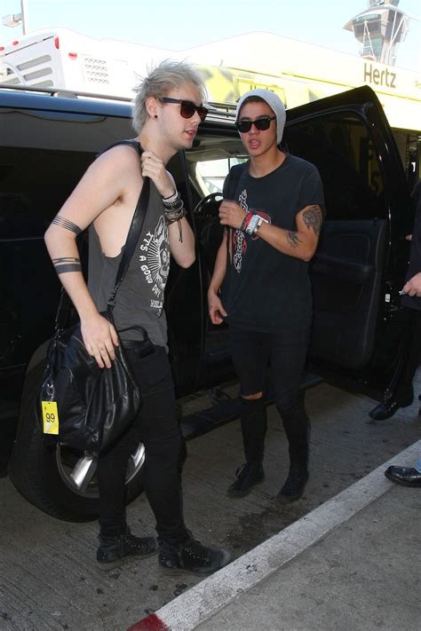 Pin By Essie M Clarke On Malum Love Sos D And Sos Seconds Of