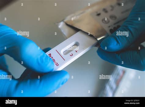 Proceso DE EXPRESIÓN RÁPIDA CORONAVIRUS COVID ANTGEN AG Examen de PCR