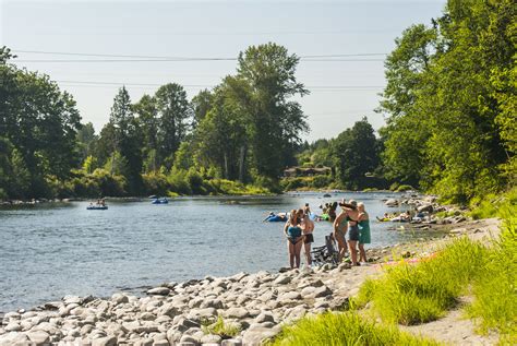 Snoqualmie River Float - Plum Boat Launch to Fall City Park - floating in Washington