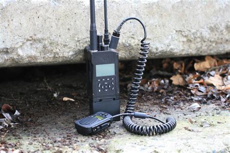 At Rf40 Handheld Radio Vhf Uhf Tactical Radio