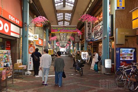 京成立石駅前｜街並み町並み写真集【街画コム】