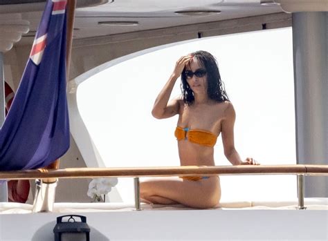 Zoe Kravitz Sexy Thong Bikini Hot Celebs Home
