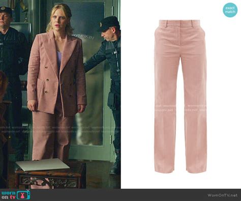 WornOnTV Stellas Pink Double Breasted Blazer And Pants On Fate The