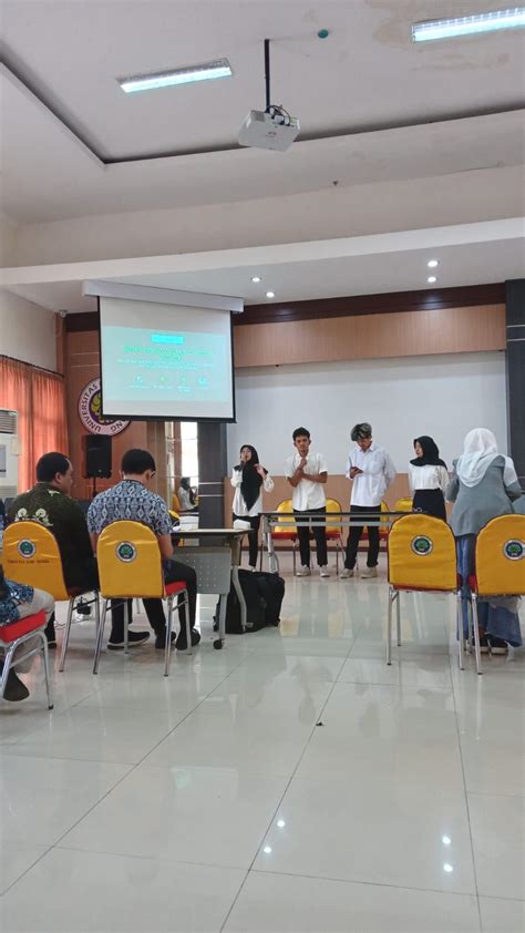 Delapan Ormawa Fis Um Antusias Dalam Presentasi Program Penguatan