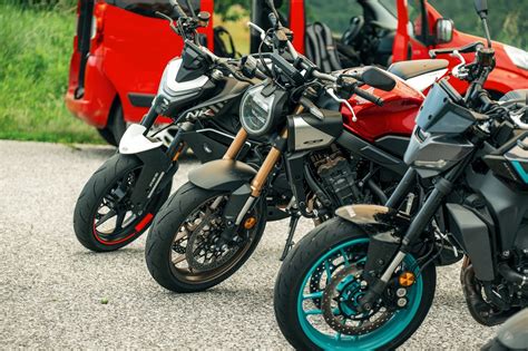 Ktm Duke Dynamisches Kraftpaket Auf Zwei R Dern