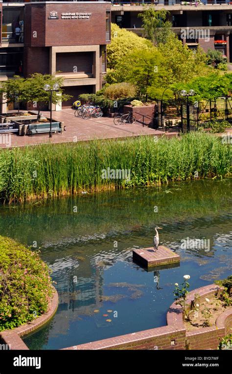 Barbican Water Gardens Hi Res Stock Photography And Images Alamy