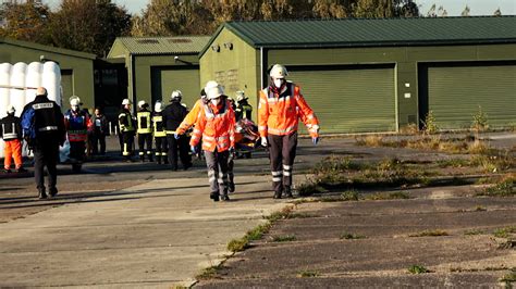 Feuerwehr Gütersloh auf Großübung nach Shuttle Unfall