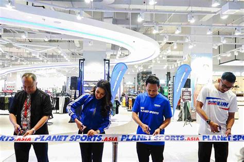 Terbesar Di Indonesa Gerai Pertama Planet Sports Di Bintaro