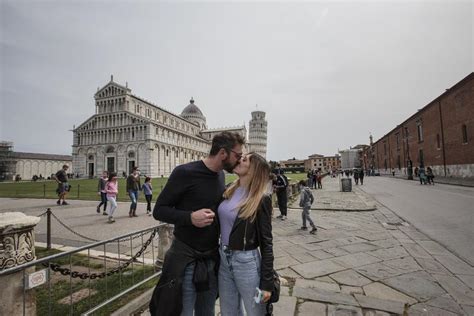 Ponte Dellimmacolata Boom Di Prenotazioni Negli Alberghi