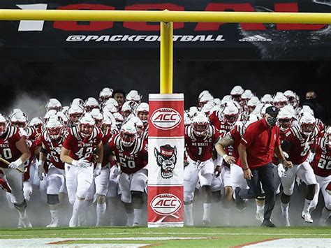 NC State Wolfpack Football Wallpapers - Wallpaper Cave