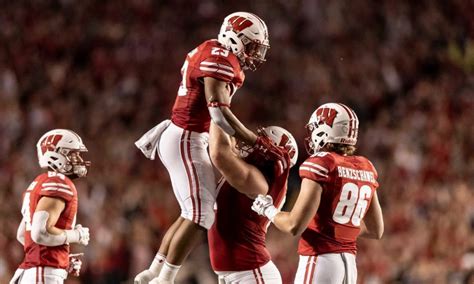 Three Wisconsin Players Named Walter Camp All Americans