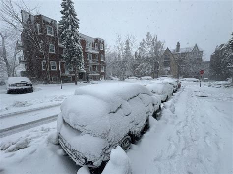 Spring snowstorm leaves over 135,000 Quebecers without power, closes ...