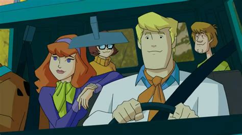 Fred Jones And Daphne Blake In Scooby Doo Mystery Incorporated Season 1 Romancemedia On Tumblr