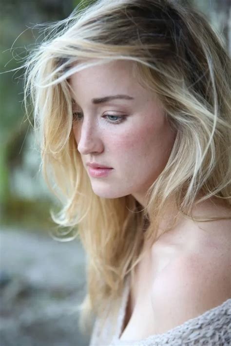 50 Ashley Johnson Sexy And Hot Bikini Pictures Inbloon