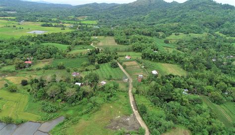 Newly Paved Road Benefits Local Communities In Dingle Iloilo