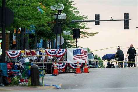 In Pictures 4th Of July Shooting In Highland Park Illinois Cnn