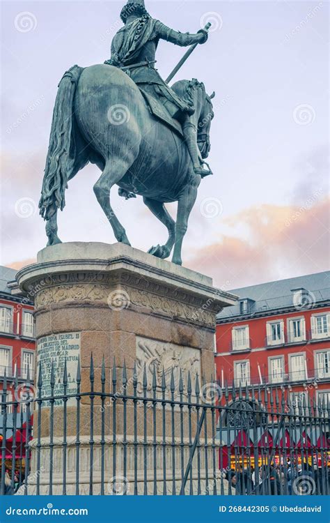 Estatua De Felipe Iii En La Plaza Mayor De Madrid Stock Image Image