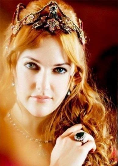 Корона Хюррем Султан В Музее Фото Настоящая — New-Freepik.Ru